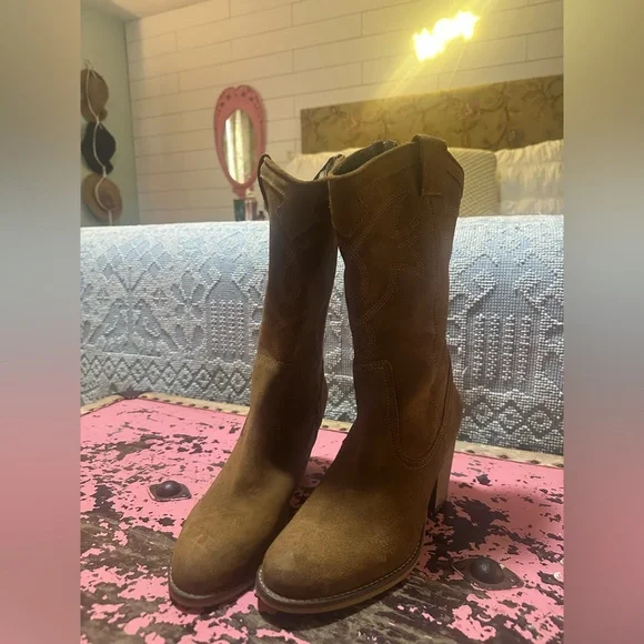 VINCE CAMUTO Brown Suede Women's Boots Sz 8 39 - Picture 4 of 8